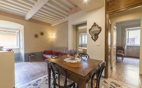 I Bei Ricordi - Historic Centre Apartment 6